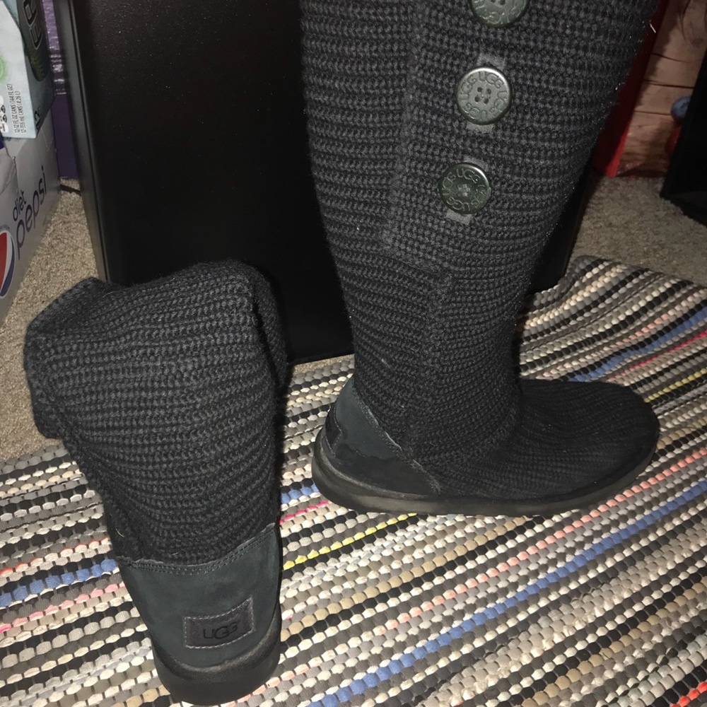 Women’s Uggs size 11